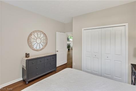 258 Silver Spring Circle Elyria OH 44035