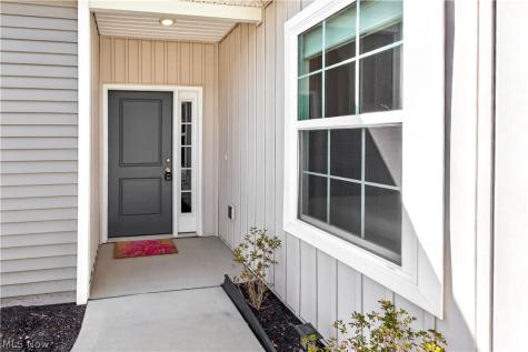 258 Silver Spring Circle Elyria OH 44035