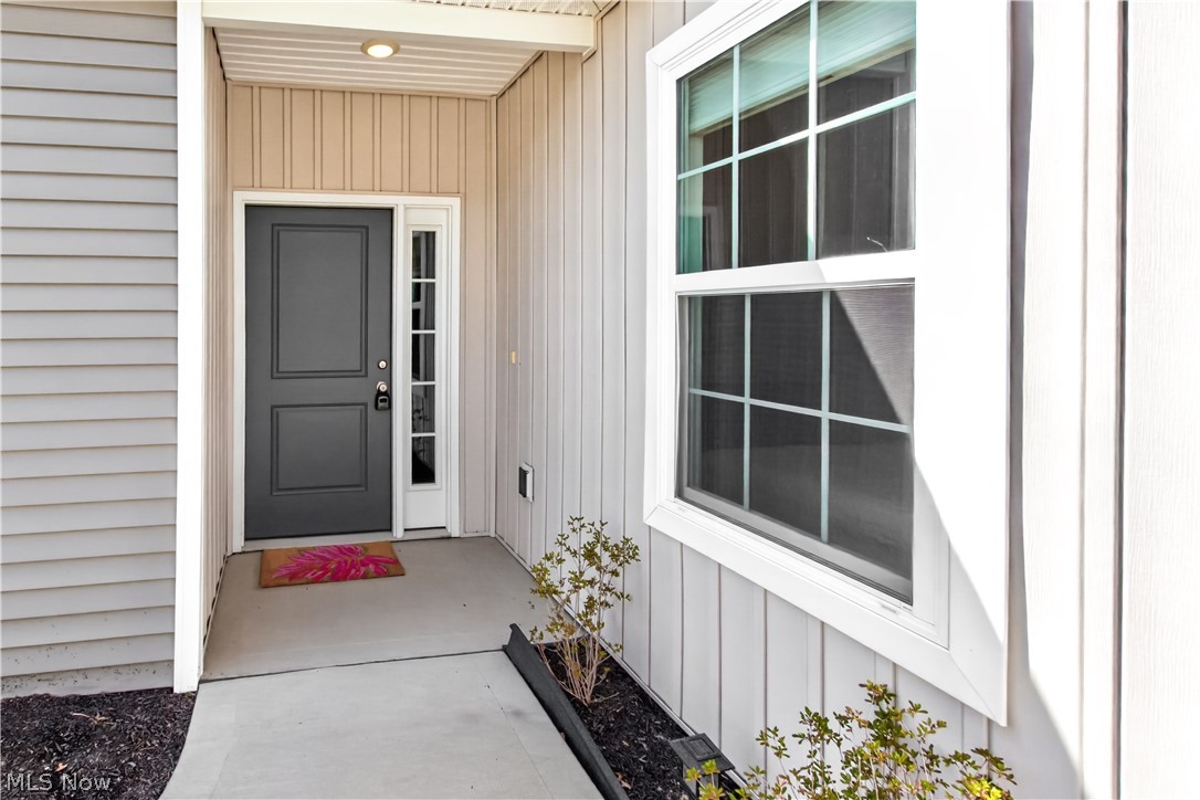 258 Silver Spring Circle Elyria OH 44035