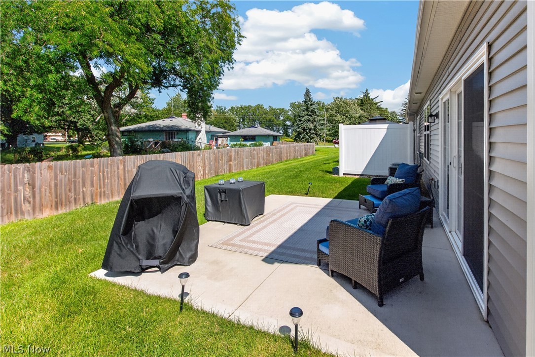 258 Silver Spring Circle Elyria OH 44035