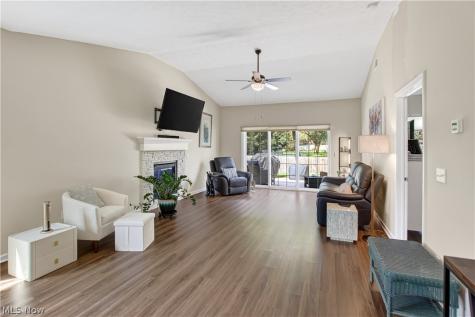 258 Silver Spring Circle Elyria OH 44035