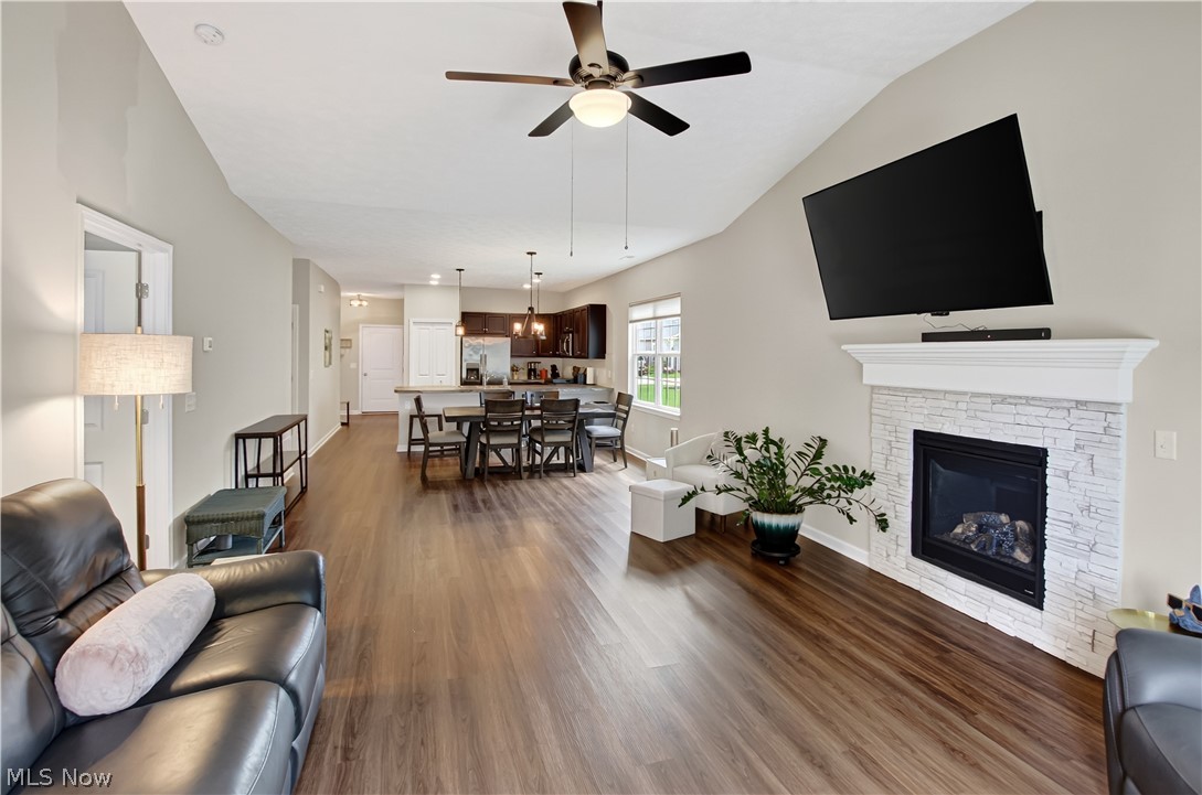 258 Silver Spring Circle Elyria OH 44035
