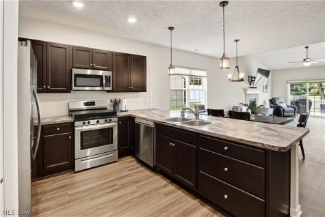258 Silver Spring Circle Elyria OH 44035