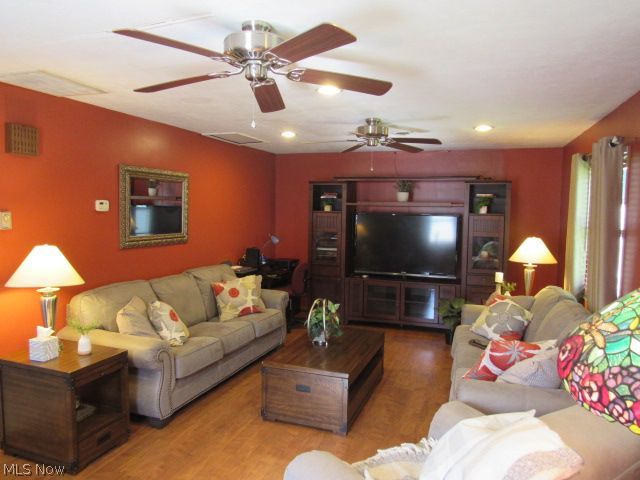 164 Valley Forge Circle Elyria OH 44035