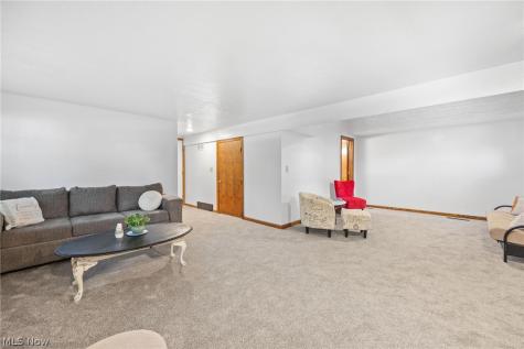 5520 Apple Ridge Circle Clinton OH 44216