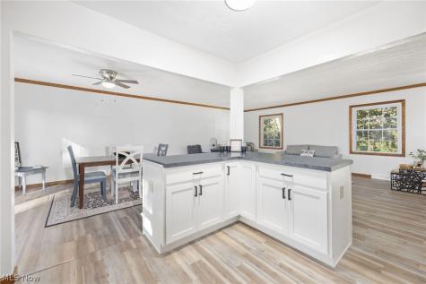 5520 Apple Ridge Circle Clinton OH 44216