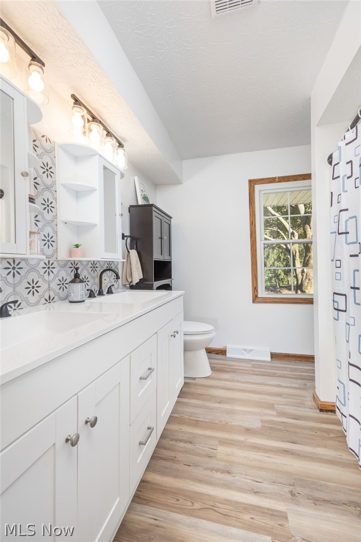 5520 Apple Ridge Circle Clinton OH 44216