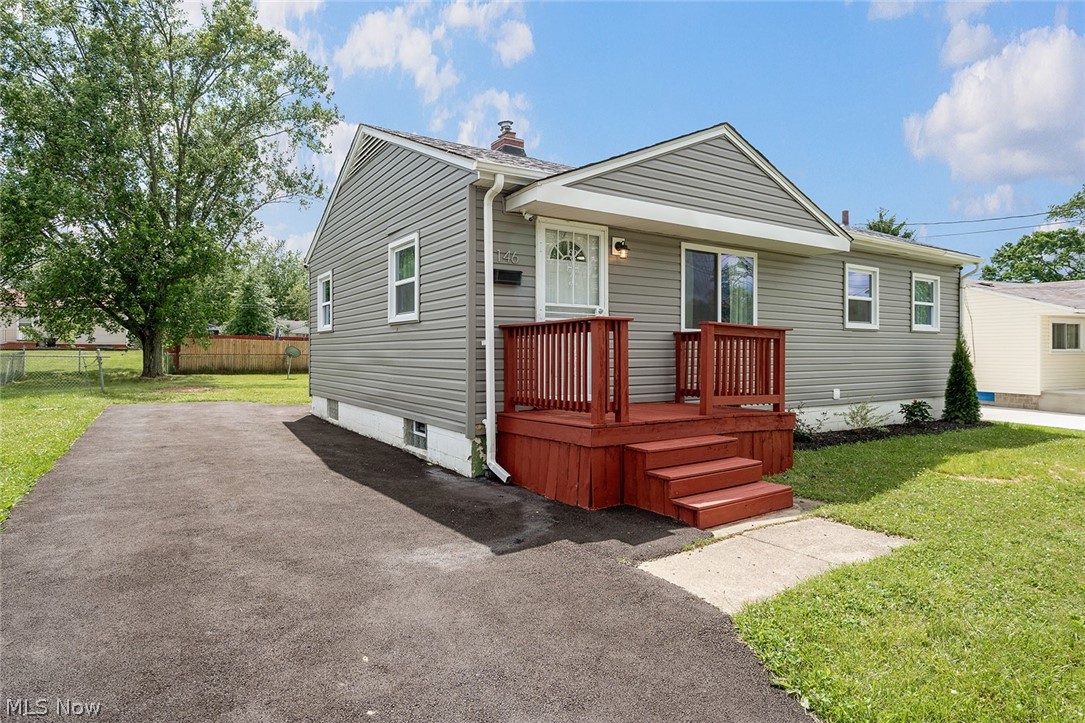 146 Greeley Lane Youngstown OH 44505