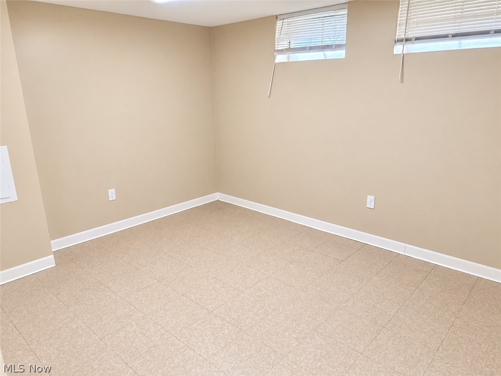 16710 Dynes Avenue Cleveland OH 44128