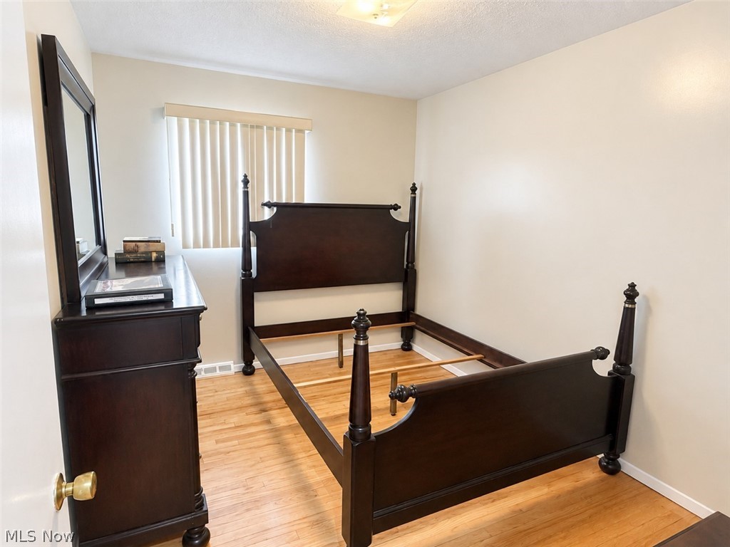 16710 Dynes Avenue Cleveland OH 44128