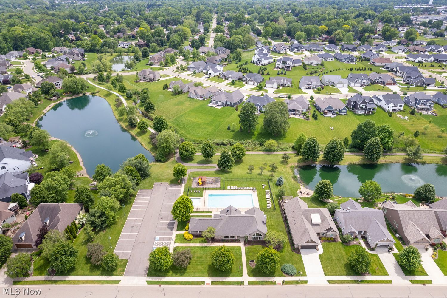 910 Braemar Circle NE North Canton OH 44720