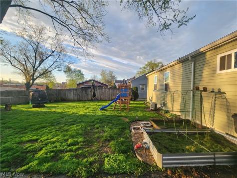 7352 Westview Drive Youngstown OH 44512