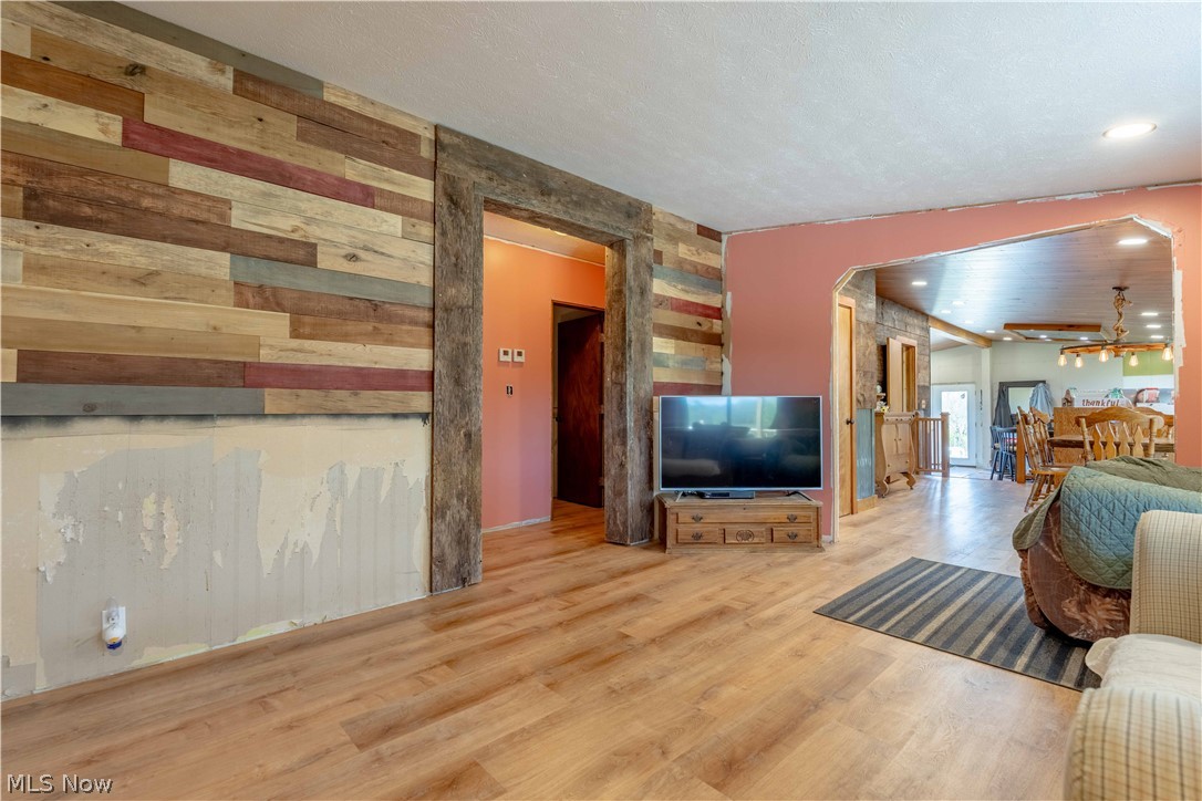 5267 Apollo Road NE Salineville OH 43945