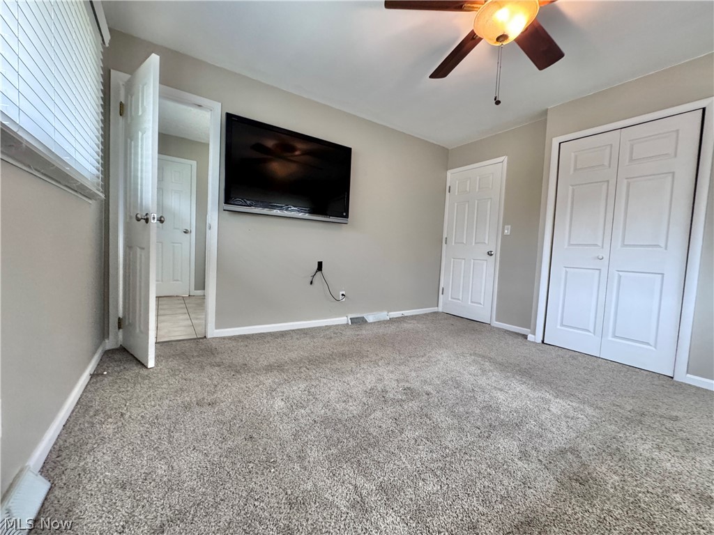 4230 Selkirk Avenue Austintown OH 44511