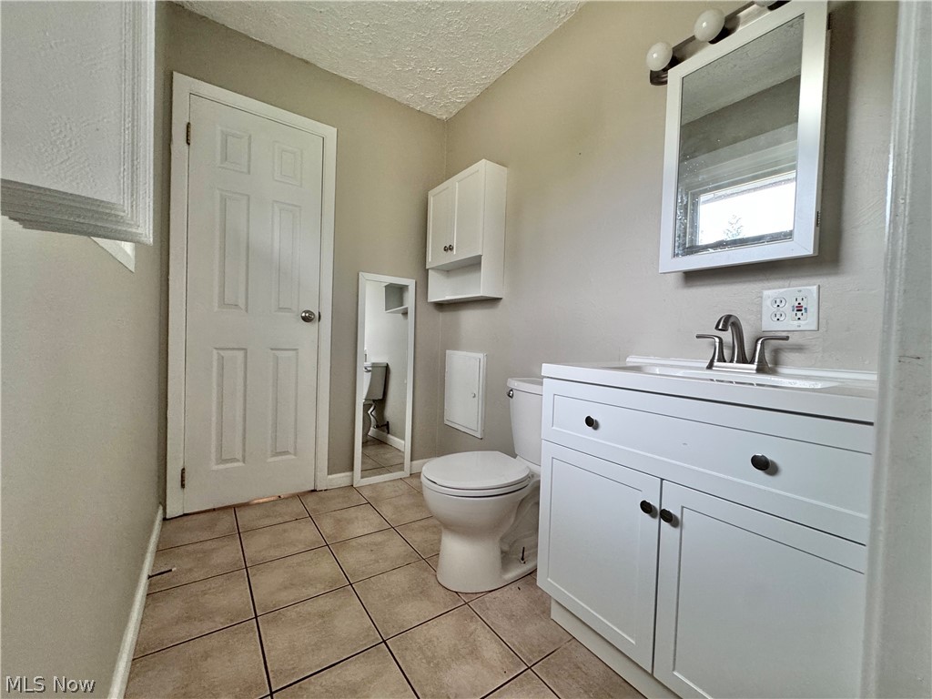 4230 Selkirk Avenue Austintown OH 44511