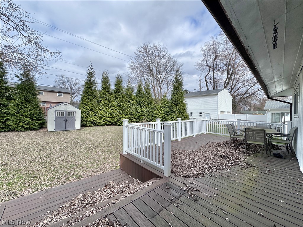 4230 Selkirk Avenue Austintown OH 44511