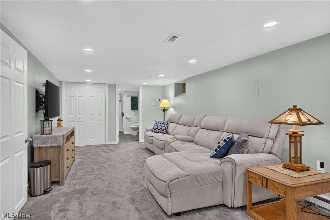 18953 Alexander Road Walton Hills OH 44146