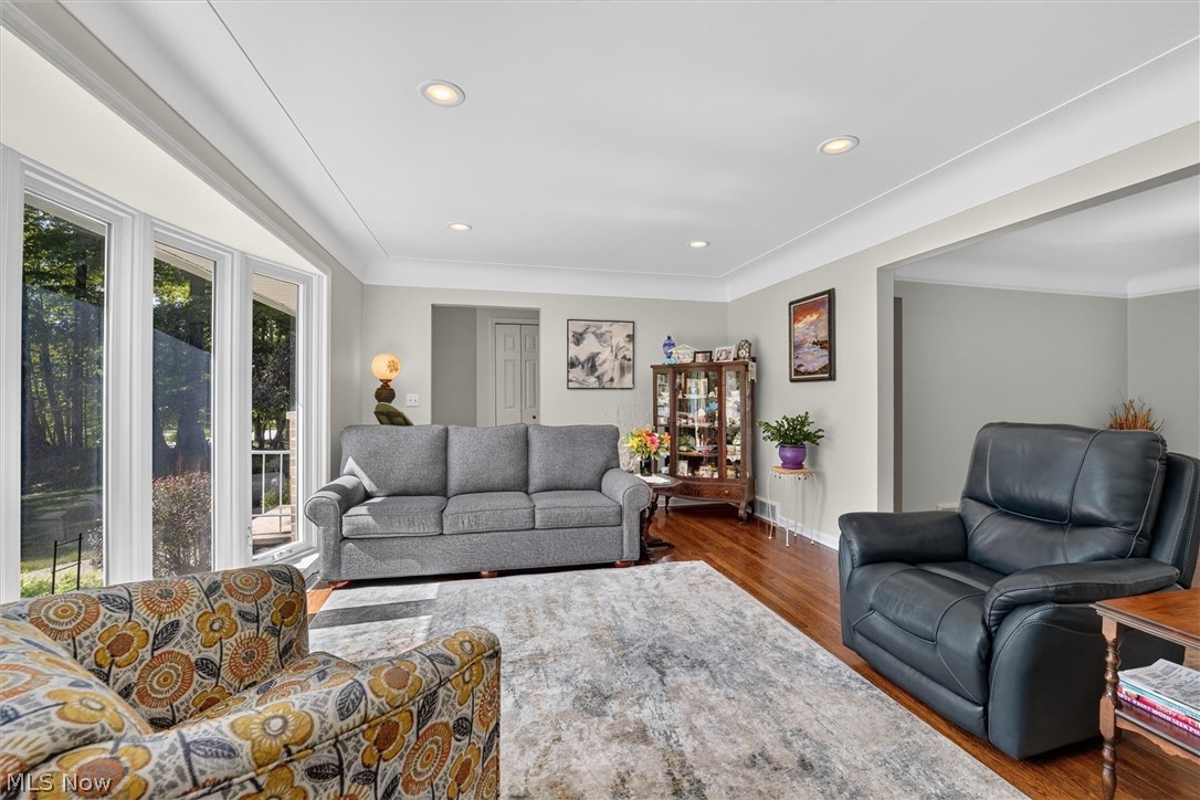 18953 Alexander Road Walton Hills OH 44146