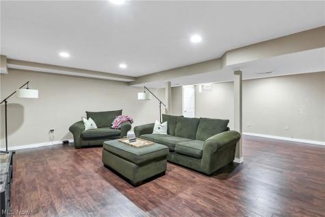 149 Brentwood Drive Hudson OH 44236