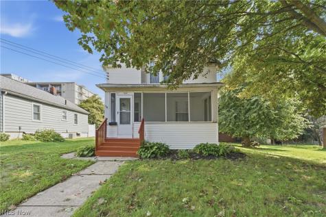 284 E Park Avenue Barberton OH 44203