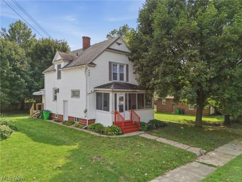284 E Park Avenue Barberton OH 44203