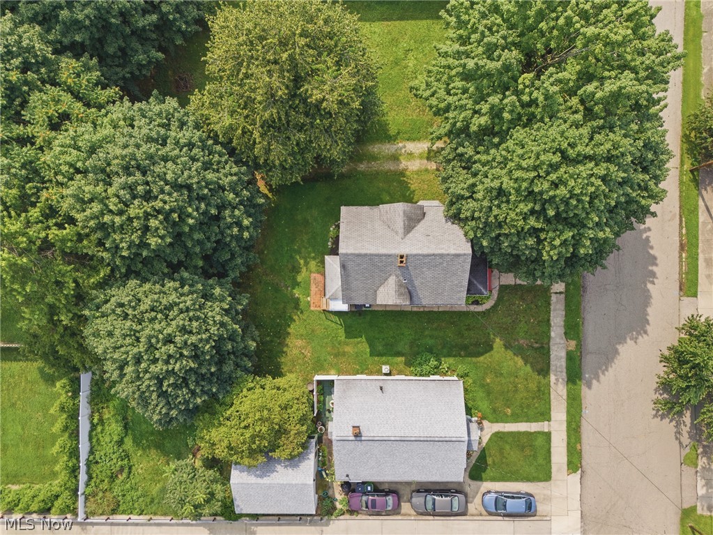 284 E Park Avenue Barberton OH 44203