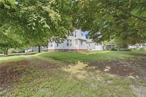 284 E Park Avenue Barberton OH 44203