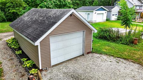 395 High Street Wadsworth OH 44281