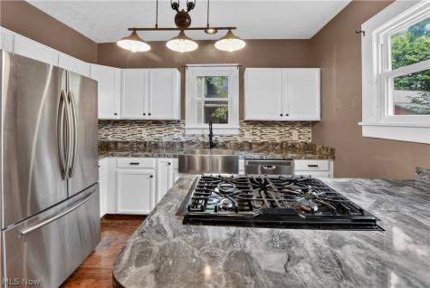 395 High Street Wadsworth OH 44281