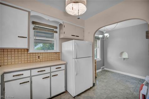 4215 W 143rd Cleveland OH 44135