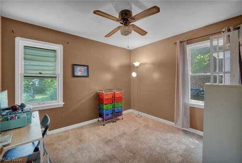 4215 W 143rd Cleveland OH 44135