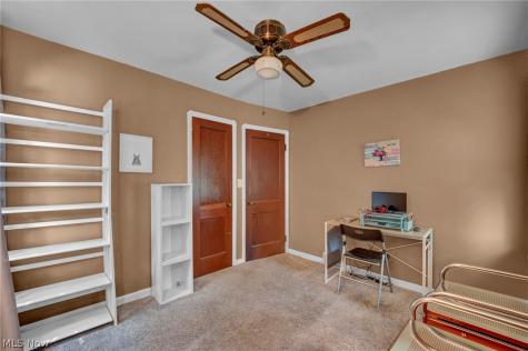 4215 W 143rd Cleveland OH 44135