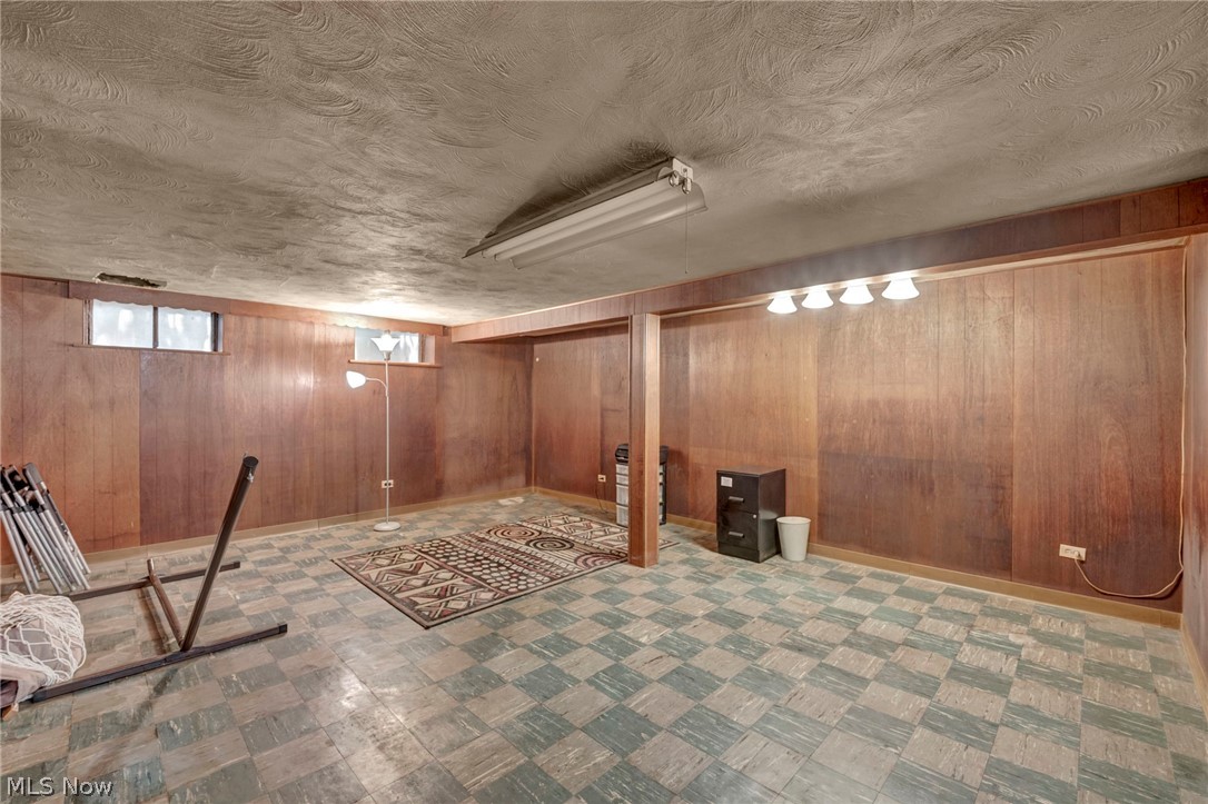 4215 W 143rd Cleveland OH 44135