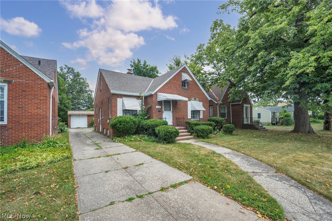 4215 W 143rd Cleveland OH 44135