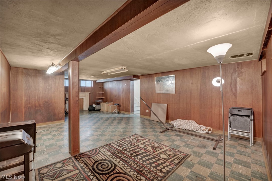 4215 W 143rd Cleveland OH 44135