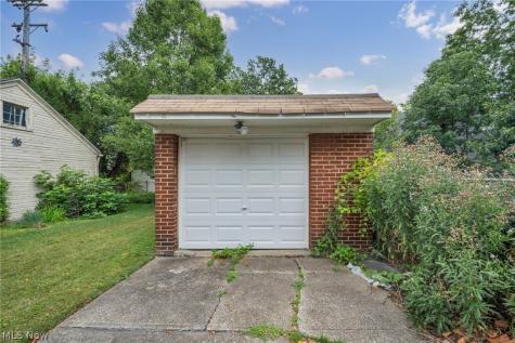4215 W 143rd Cleveland OH 44135