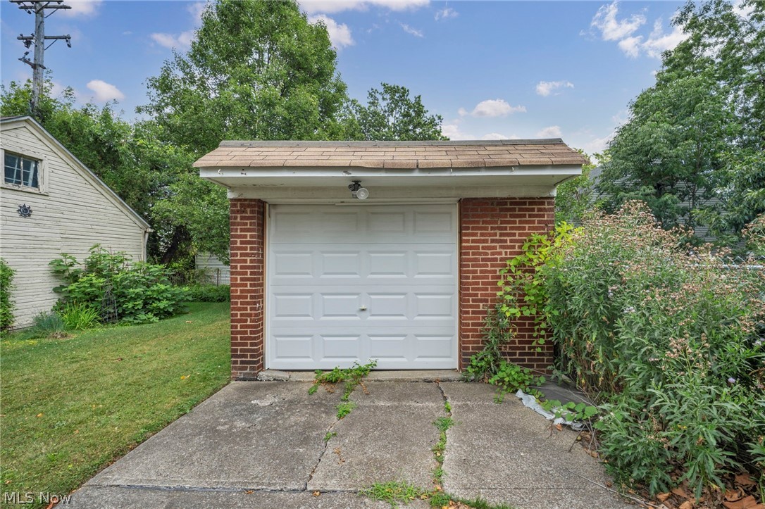 4215 W 143rd Cleveland OH 44135