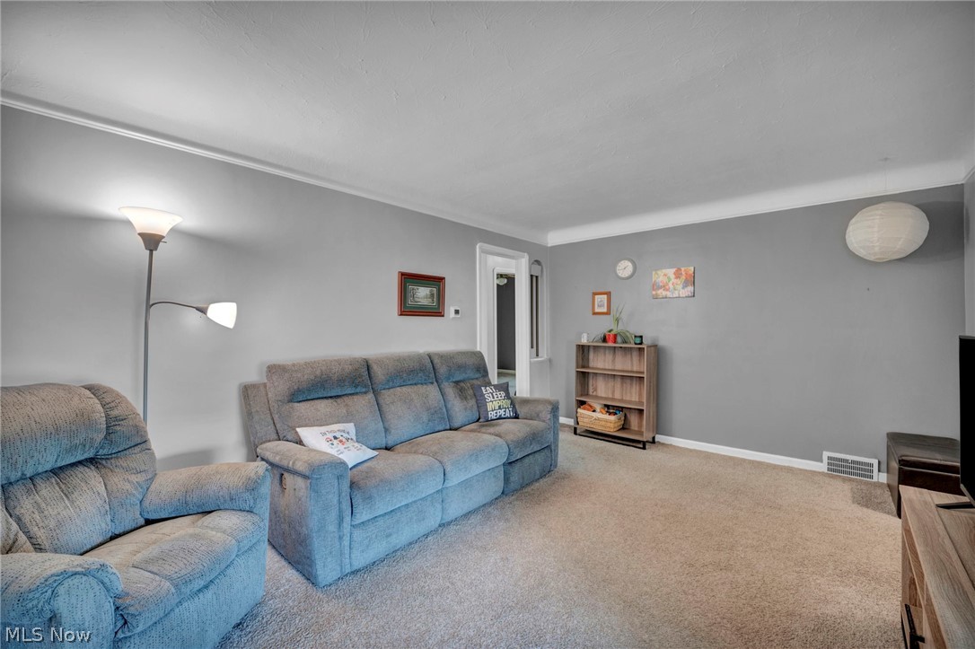 4215 W 143rd Cleveland OH 44135