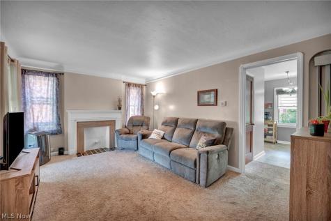 4215 W 143rd Cleveland OH 44135