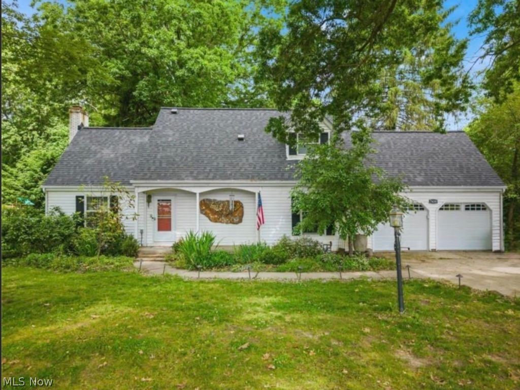 7439 State Route 43 Kent OH 44240