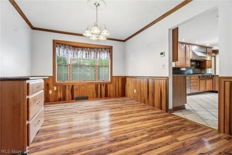 7439 State Route 43 Kent OH 44240
