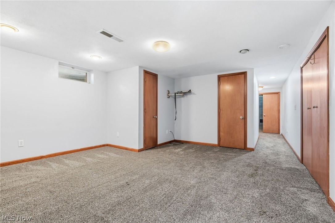 7439 State Route 43 Kent OH 44240