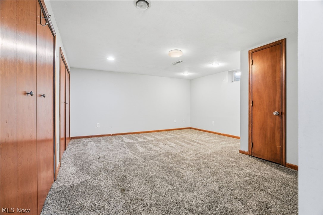 7439 State Route 43 Kent OH 44240