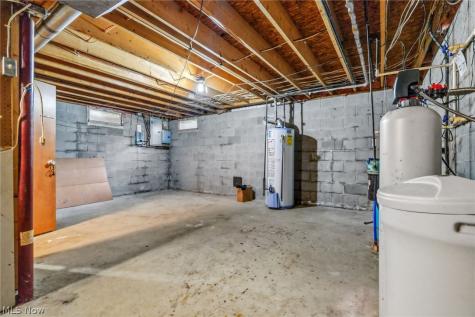 7439 State Route 43 Kent OH 44240