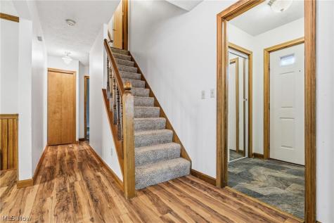 7439 State Route 43 Kent OH 44240
