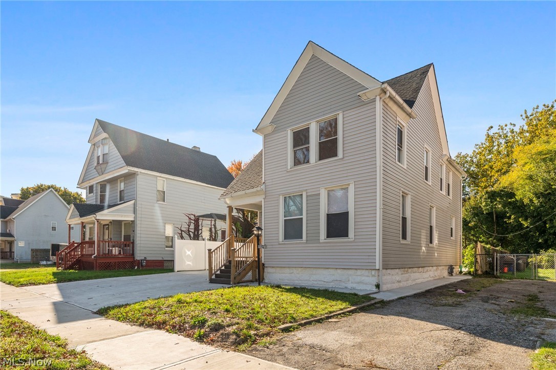 2296 E 97th Street Cleveland OH 44106