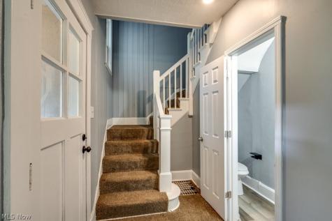 1886 Hillside Terrace Akron OH 44305
