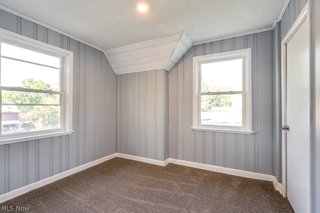 1886 Hillside Terrace Akron OH 44305