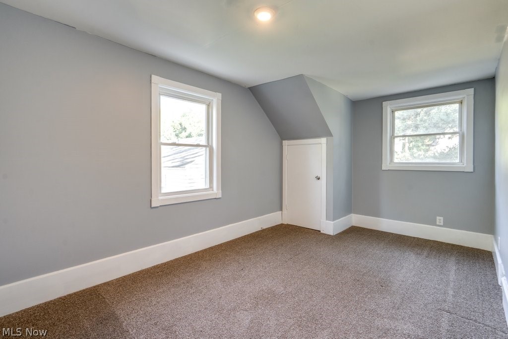 1886 Hillside Terrace Akron OH 44305