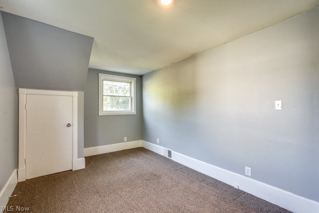 1886 Hillside Terrace Akron OH 44305